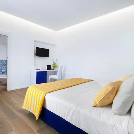 Guest house Yourhome - Relais Loggia Li Galli