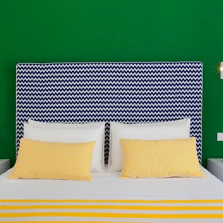 Guest house Yourhome - Relais Loggia Li Galli *