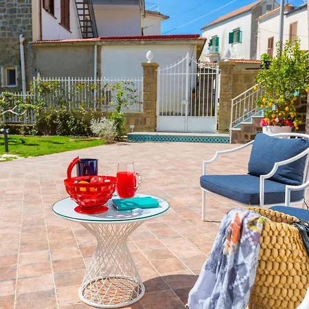 Yourhome - Relais Loggia Li Galli Guest house