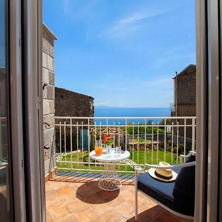 Yourhome - Relais Loggia Li Galli * Massa Lubrense