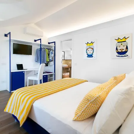 Guest house Yourhome - Relais Loggia Li Galli