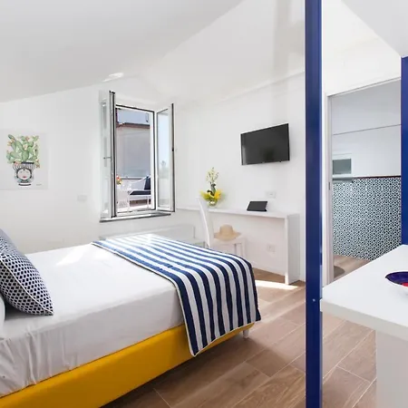 Yourhome - Relais Loggia Li Galli Massa Lubrense