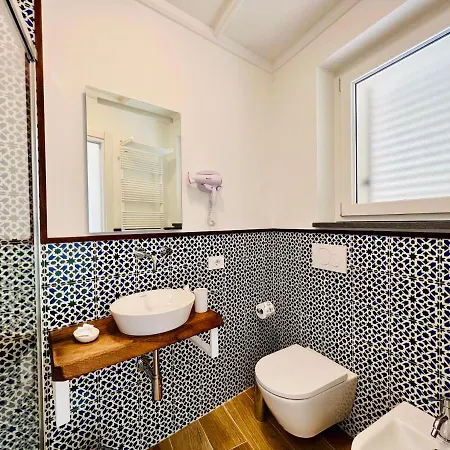 Guest house Yourhome - Relais Loggia Li Galli